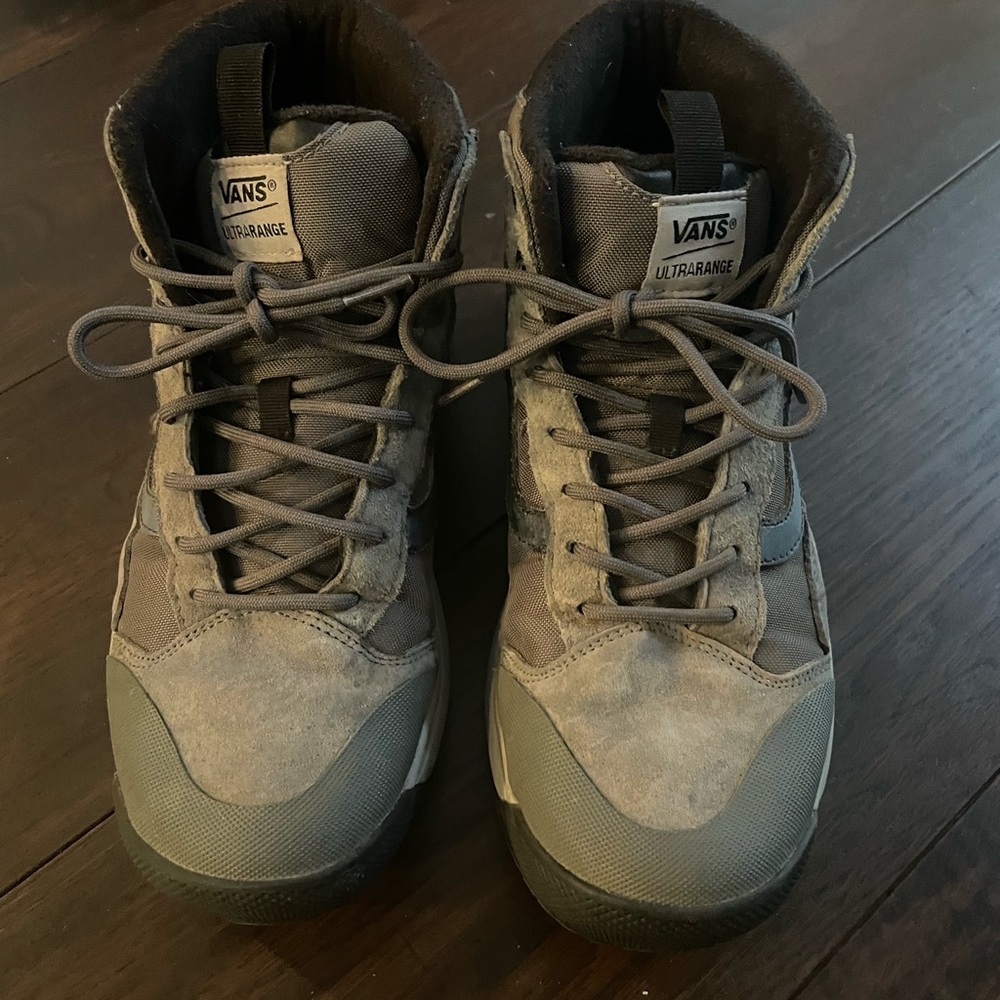 Vans UltraRange High-Top Sneakers in Gray